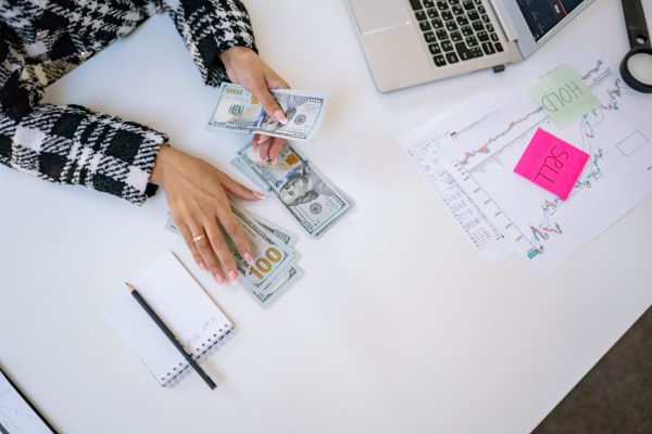 Avis 2020 : declaration impot don association case