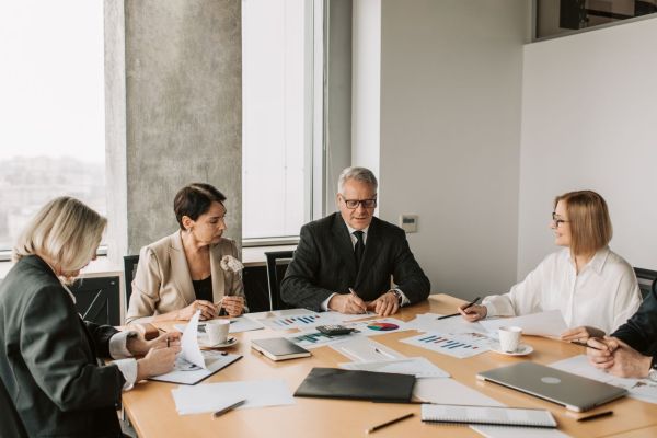 Avis 2020 : investir dans des entreprises