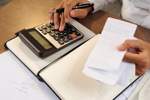 Avis 2020 : reduction impot aide a domicile personne agee