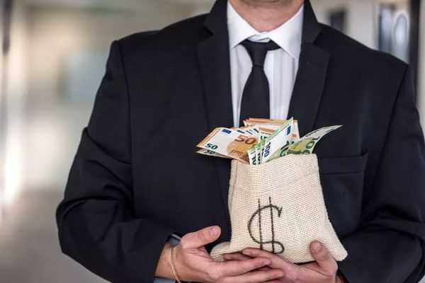 Avis 2020 : salaire des dirigeants des Restos du Cœur