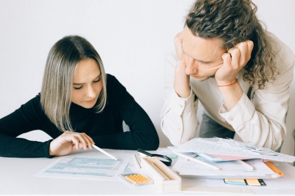 Les solutions : impôts pour les étudiants de moins de 25 ans