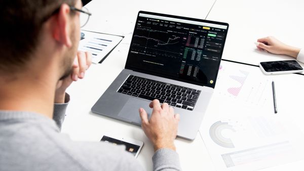 Les solutions : investissement direct à l’étranger