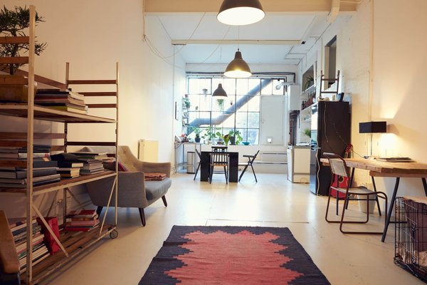 Quels sont les aspects juridiques à considérer lors de la conversion d'un immeuble en logements sociaux ?